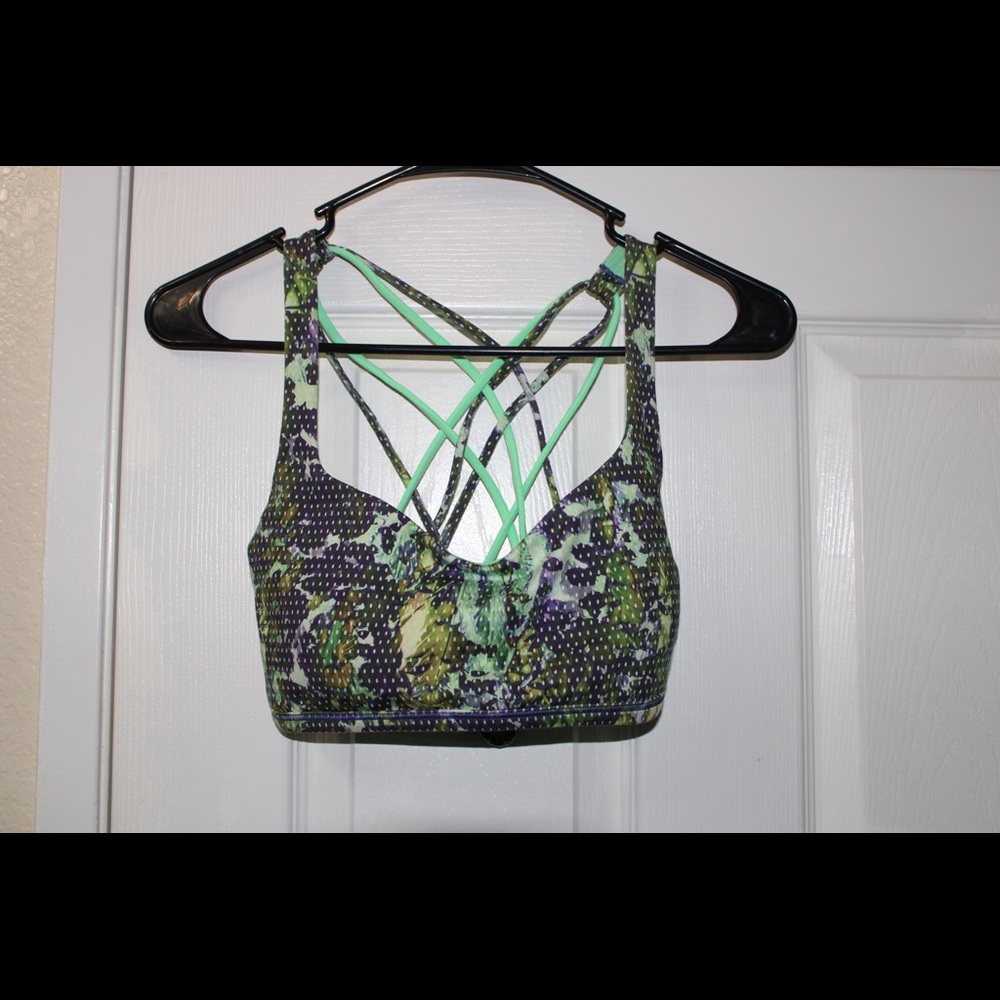 Lululemon Free to be Wild Sports Bra
